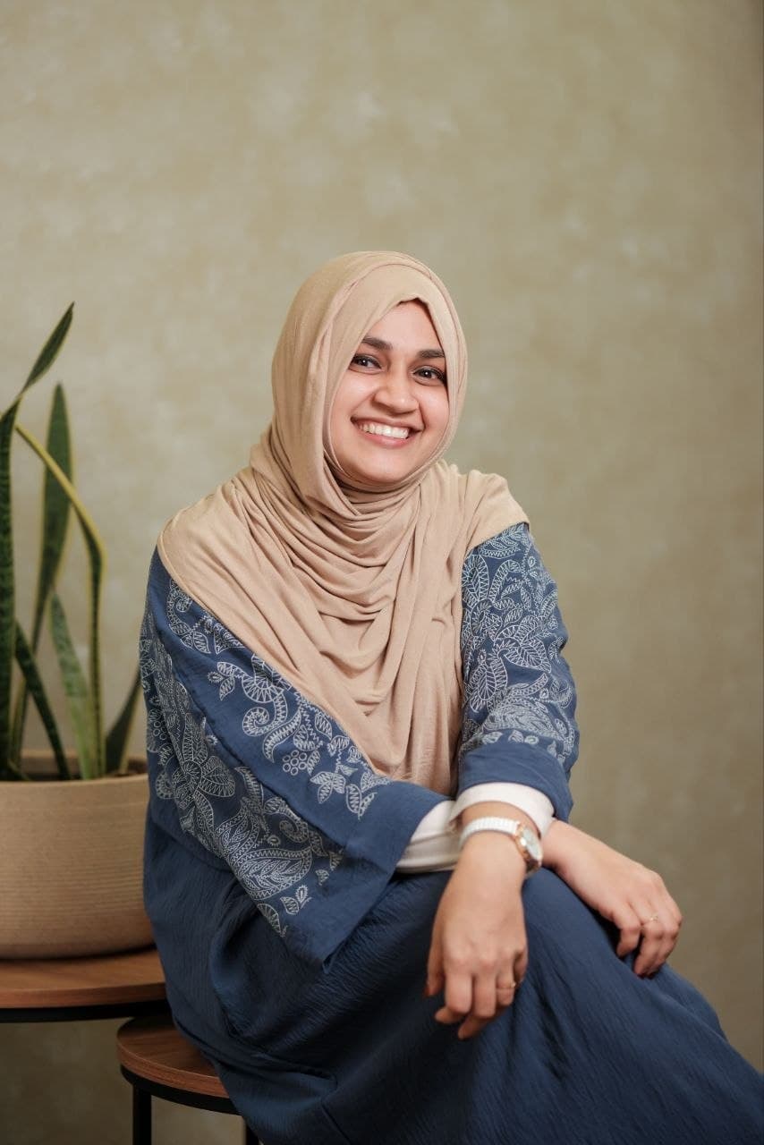Dr. Henna Gazal